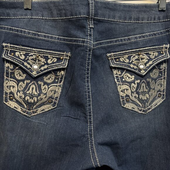 NWT Women's Plus Size Boot Cut Jeans from a.n.a.  Size 24. - Picture 4 of 5